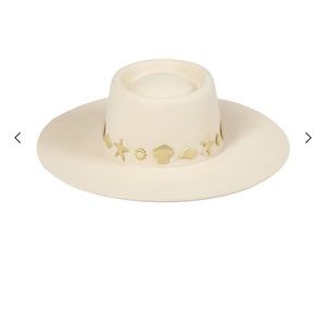 SEASIDE BOATER BY LACK OF COLOR